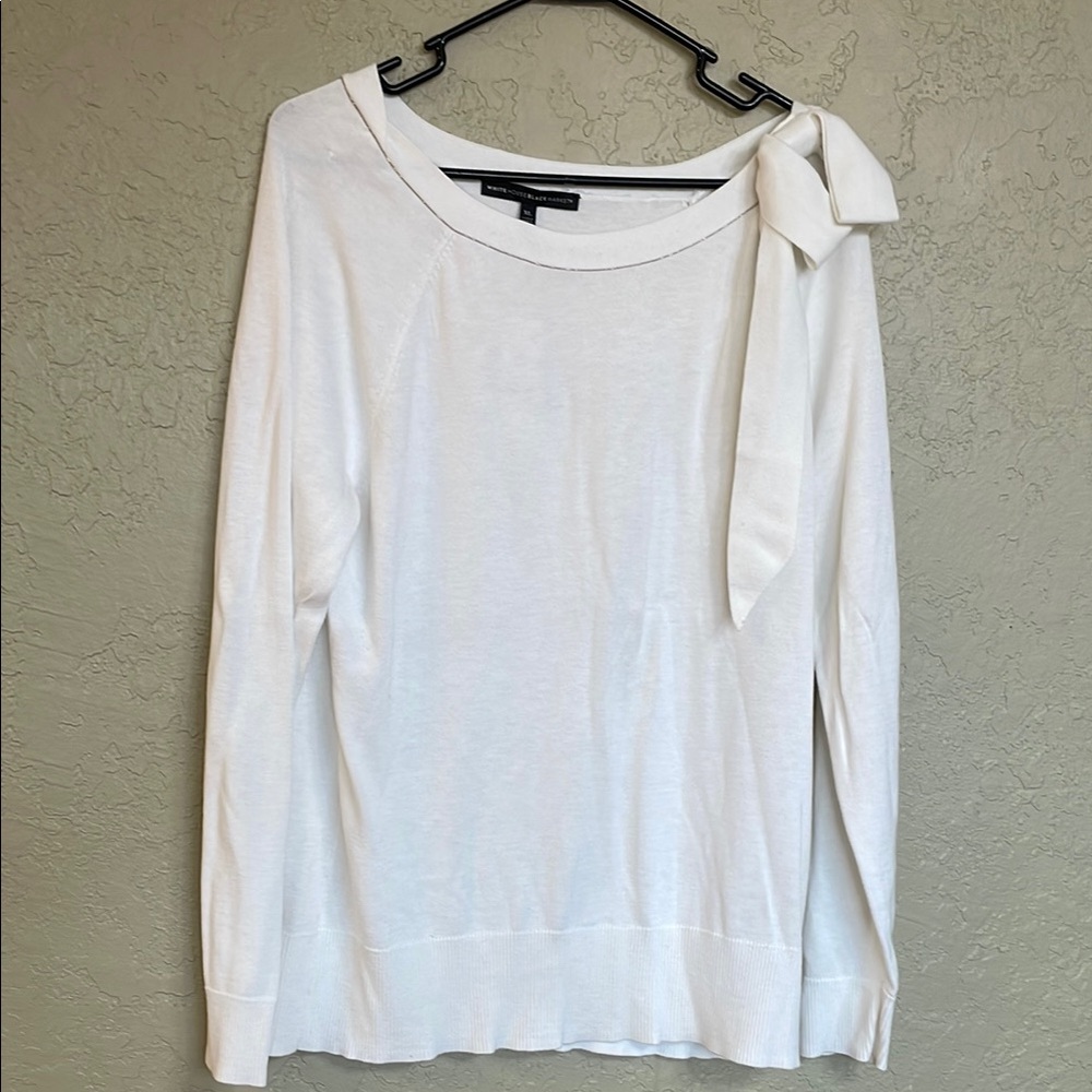 White House Black Market White Bow Accent Blouse